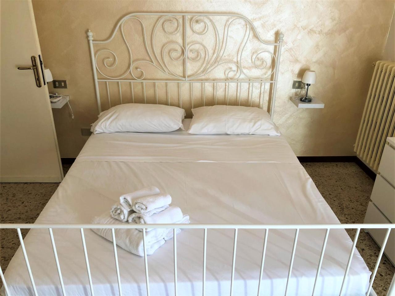 Isa Sirmione Apartments Ngoại thất bức ảnh